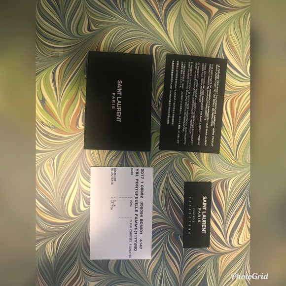 100% authentic Saint Laurent Paris Wallet - Picture 1 of 5